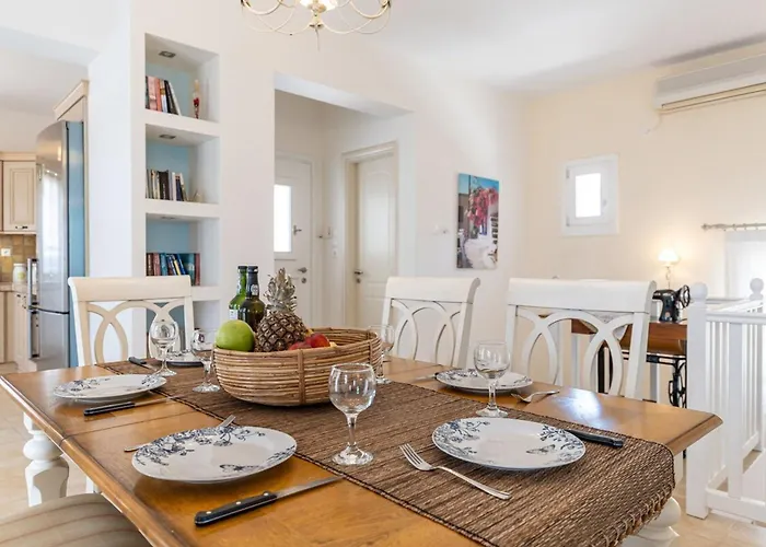 Villa Alba Spacious By The Sea Mikri Vigla